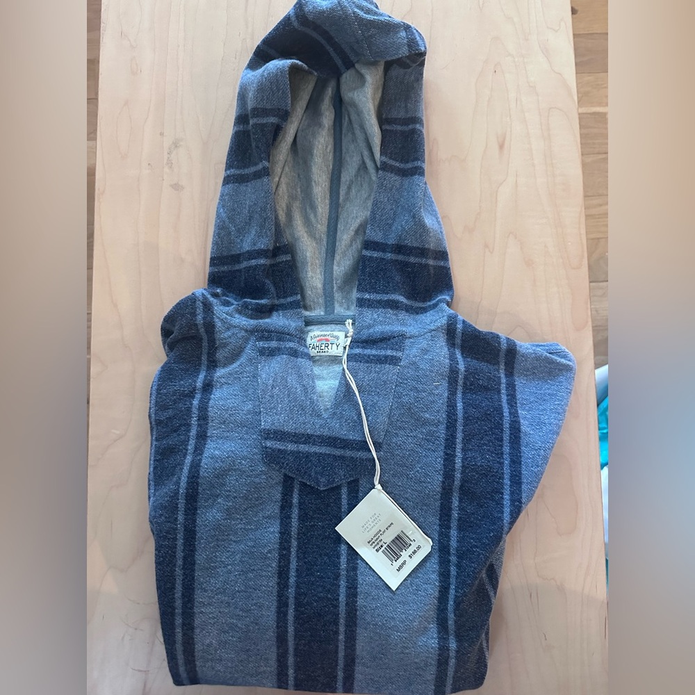 Brand new w/tags Faherty Baja Hoodie - Large.
